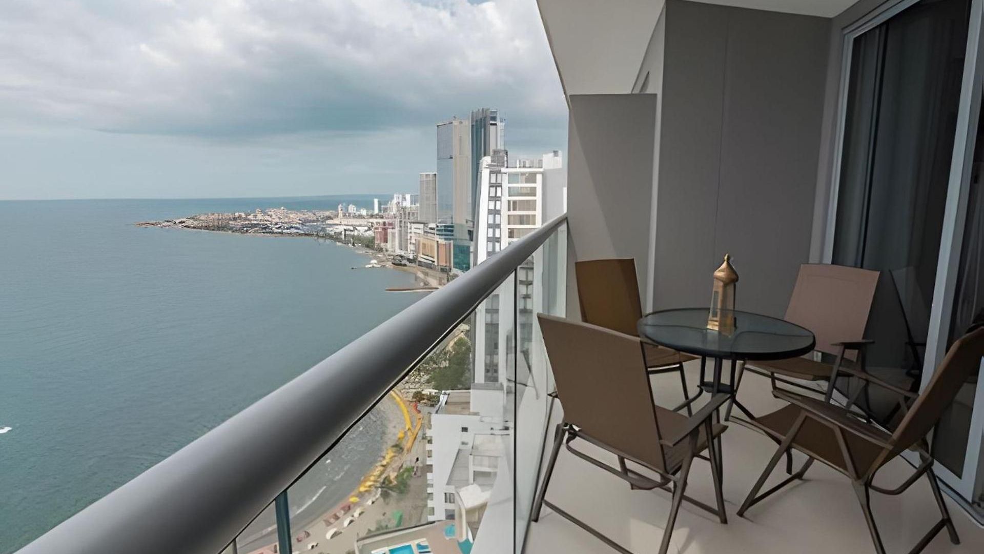 Lujoso Apto De 1 En Piso 29 * Cartagena